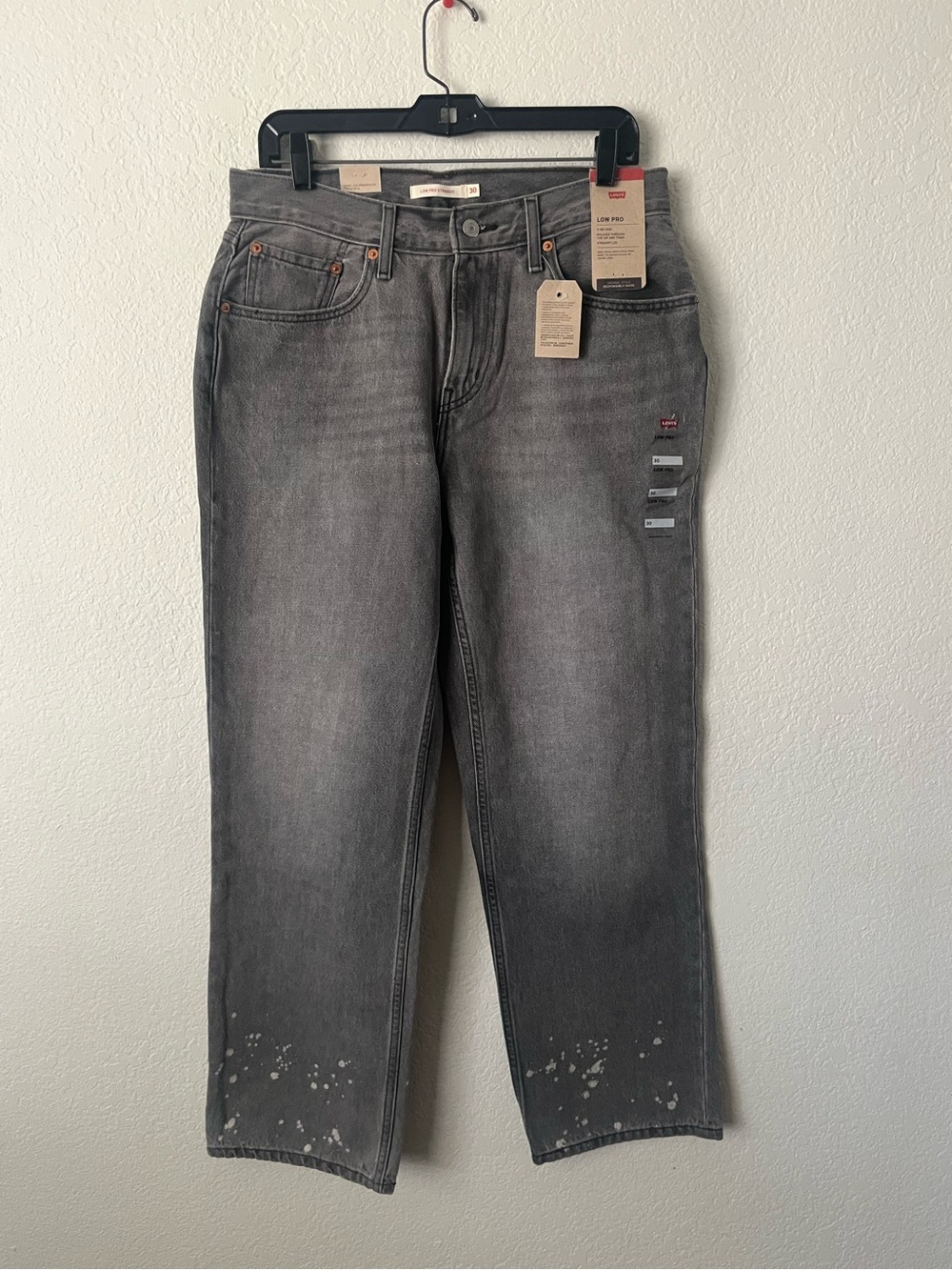 NWT Levi’s Low Pro Straight Leg Gray Jeans